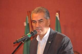 Reinaldo assina carta de compromisso para ampliar políticas às mulheres Reinaldo assina carta de compromisso para ampliar políticas às mulheres