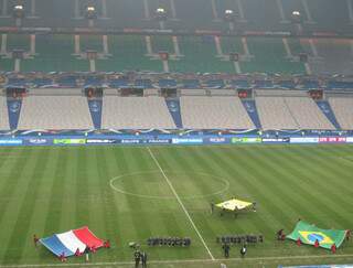 Partida é realizada no Stade de France. (Foto: Globo Esporte.com)