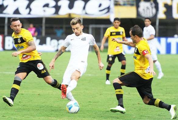 Com vit&oacute;ria magra, Santos vence S&atilde;o Bernardo e mant&eacute;m invencibilidade