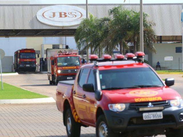 Segundo vazamento de am&ocirc;nia no mesmo dia em unidade da JBS fere 27