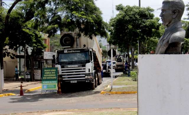 Pavimenta&ccedil;&atilde;o de ruas em Dourados ser&aacute; retomada na segunda-feira