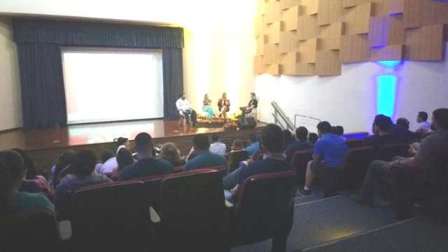 Empreendedores iniciantes se re&uacute;nem em evento para discutir sobre inova&ccedil;&atilde;o