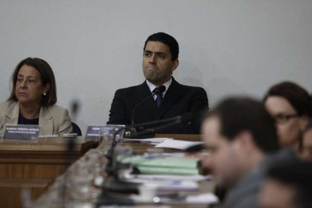 Leonardo Duarte critica falta de di&aacute;logo e lamenta postura de J&uacute;lio Cesar