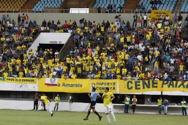 Cene faz press&atilde;o e abre placar no Moren&atilde;o contra &Aacute;guia Negra