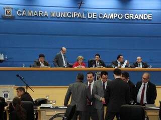 Vereadores durante sessão no plenário da Câmara. (Foto: Izaías Medeiros)