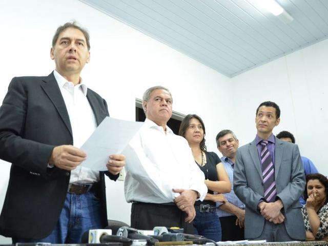 Para economizar, Bernal diz que vai suspender servi&ccedil;os menos essenciais