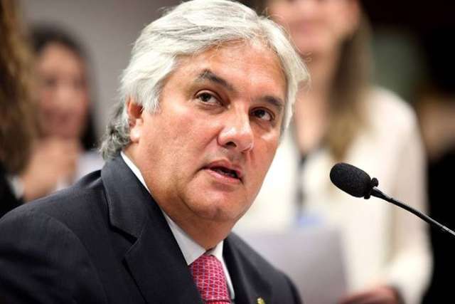 Delc&iacute;dio teria mandado &#039;aviso&#039; a senadores para evitar cassa&ccedil;&atilde;o