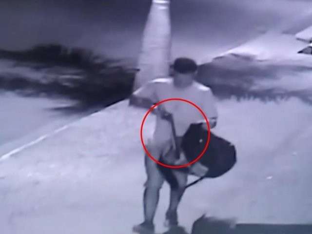 Pol&iacute;cia prende irm&atilde;os que amea&ccedil;aram v&iacute;tima com escopeta em roubo
