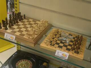 Jogo de xadrez vai de R$ 45,0 a R$ 119,00.