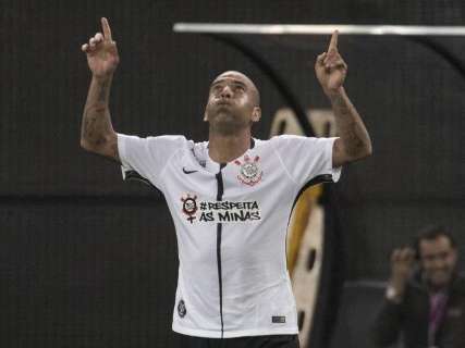 Com gola&ccedil;o de Sheik Corinthians garante vaga nas quartas de final 