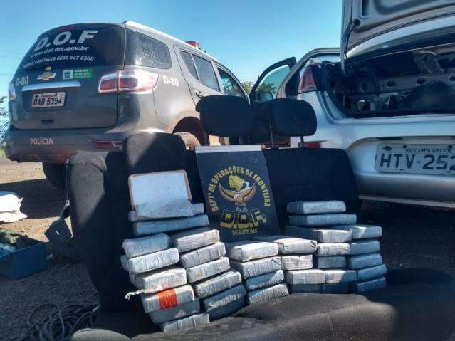 Durante bloqueio, DOF flagra dupla  transportando 38 quilos de coca&iacute;na 