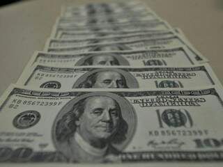 Dólar comercial avançou 1,5% a R$ 4,162 na compra e a R$ 4,164 para venda (Foto: Agência Brasil)