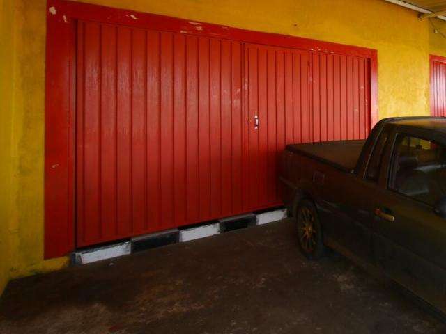 Bandidos invadem lanchonete, amea&ccedil;am e roubam propriet&aacute;rios 
