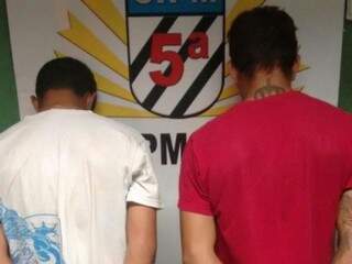 Adolescente e comparsa são detidos após arrastão a mulheres nas ruas Adolescente e comparsa são detidos após arrastão a mulheres nas ruas