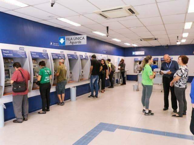 Programa vai oferecer desconto em d&iacute;vidas com bancos e concession&aacute;rias