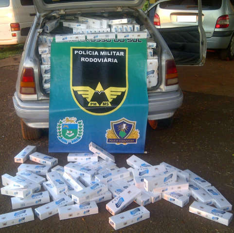  Mais de 1,3 mil pacotes de cigarro s&atilde;o apreendidos pela Pol&iacute;cia Rodovi&aacute;ria