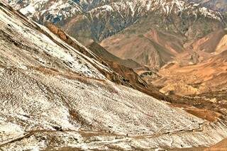 Turung La Pass. Território Alto Mustang, 5.400 metros acima do nível do mar, na fronteira do Nepal com Tibet. (Foto: Eduardo Assunção)