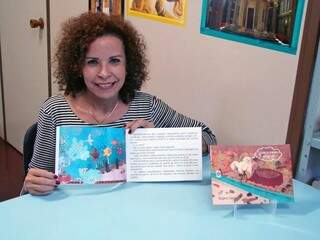 Professora traz livro para tratar da conscientização ambiental das crianças (Foto: Divulgação)