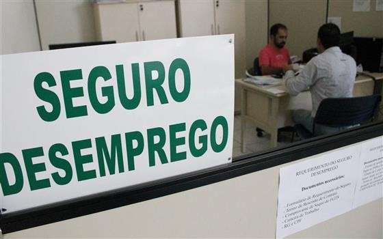 Comiss&atilde;o aprova seguro-desemprego para agricultor afetado por enchente