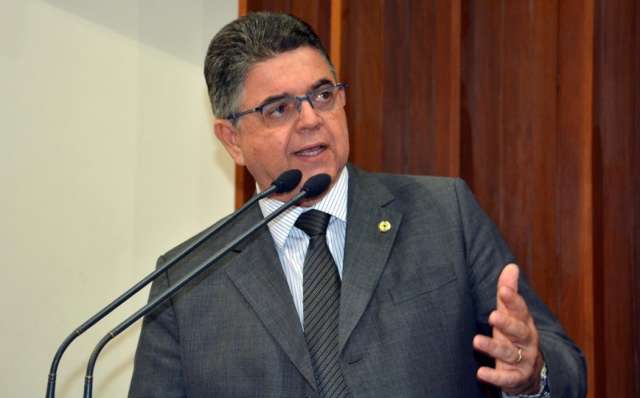 Apesar de convites, PSDB est&aacute; longe de Bernal, diz deputado