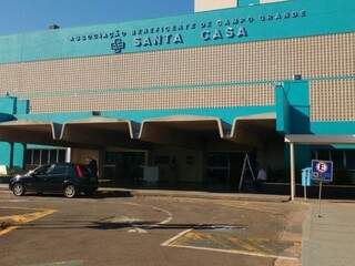 Fachada da Santa Casa de Campo Grande. Hospital vai ampliar prazo para pagamento de dívidas para 15 anos. (Foto: André Bittar)