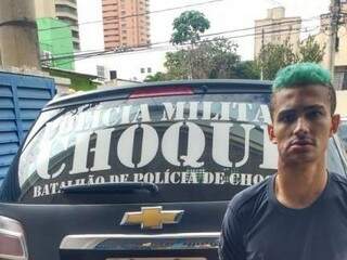 O soldado Matheus Pereira, de 20 anos, foi preso pelo Choque nesta manhã, em sua casa, no Bairro Moreninhas III. (Foto: Divulgação/Batalhão de Choque)
