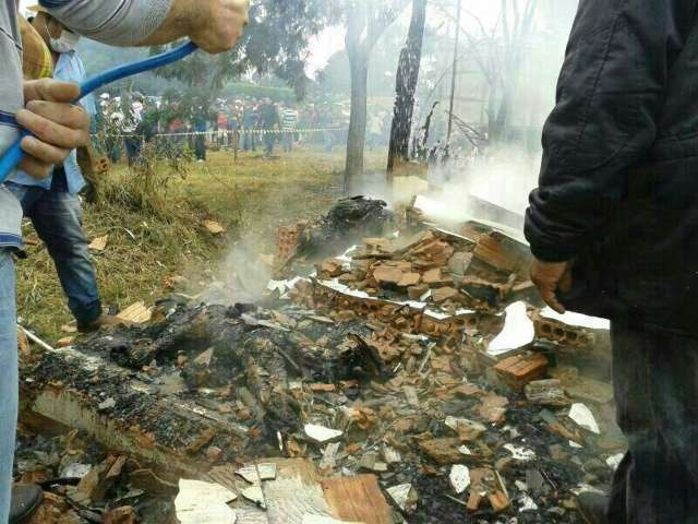 Pol&iacute;cia faz mapa de conveni&ecirc;ncia como parte de investiga&ccedil;&atilde;o de inc&ecirc;ndio