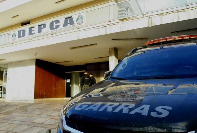 Em uma hora, pol&iacute;cia prende 4 com material pornogr&aacute;fico infantil