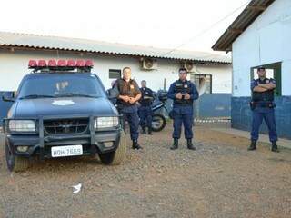 Guarda Municipal montou base para evitar tumultos (Foto: Vanessa Tamires)