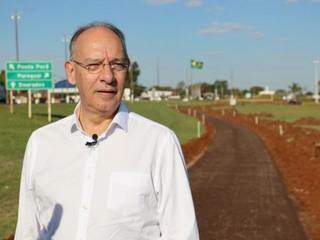 Em Ponta Por&atilde;, prefeito H&eacute;lio Peluffo lidera pesquisa com 62% dos votos