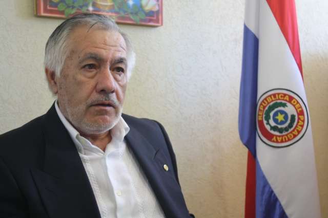 Paraguaios t&ecirc;m at&eacute; &agrave;s 16 horas para justificar o voto em Campo Grande