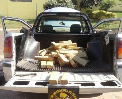 Vidraceiro é preso com 90 quilos de maconha na fronteira com o Paraguai