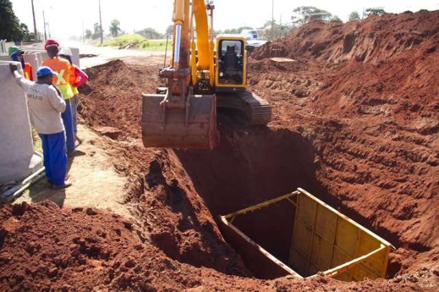 Or&ccedil;adas em quase R$10 milh&otilde;es, obras de drenagem chegam a C&ocirc;nsul Assaf Trad