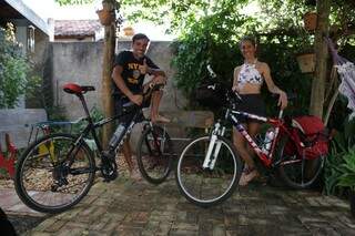 Companheiras de estrada, bicicletas simples são amigas inseparáveis. (Foto: Fernando Antunes)