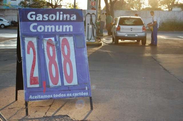 BR eleva pre&ccedil;o da gasolina na surdina, mas concorr&ecirc;ncia segura alta