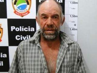Aparecido Donizete Celestiano quando foi preso em 2012 por estuprar um criança de 3 anos (Foto: Éder Pereira/Idest)