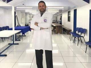 Sandro Arredondo era diretor de uma universidade de medicina na fronteira. (Foto: Divulgação) 
