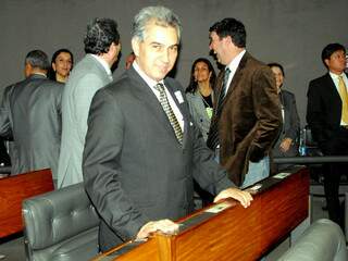 Deputado Reinaldo Azambuja votou contra a Medida Provisória 527/11, que chamou de &quot;aberração&quot; (Foto: divulgação)