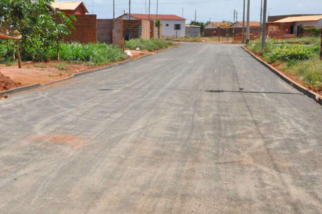  Prefeitura de Chapad&atilde;o do Sul refor&ccedil;a sinaliza&ccedil;&atilde;o em cruzamentos