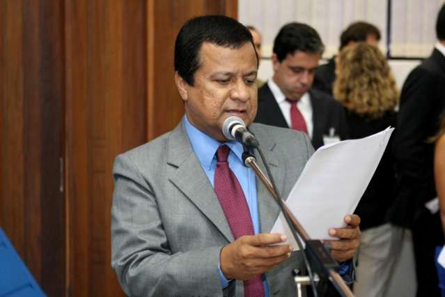 Assembleia debate racismo e homofobia, com elei&ccedil;&atilde;o de Feliciano 