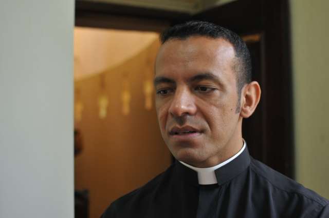 Cat&oacute;licos iniciam a Quaresma com a celebra&ccedil;&atilde;o da Missa de Cinzas