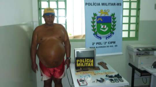  PM de Nova Alvorada fecha boca-de-fumo em acampamento sem terra