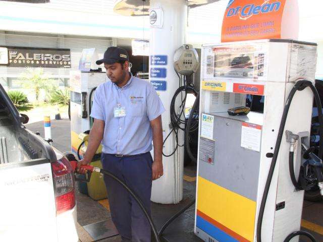  Pre&ccedil;o da gasolina cai at&eacute; 14 centavos, mas n&atilde;o chega na fronteira de MS