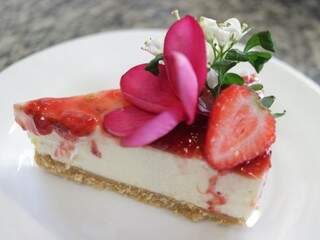 O Cheesecake perfeito é o equilíbrio de texturas que derrete na boca (Foto: Kimberly Teodoro)