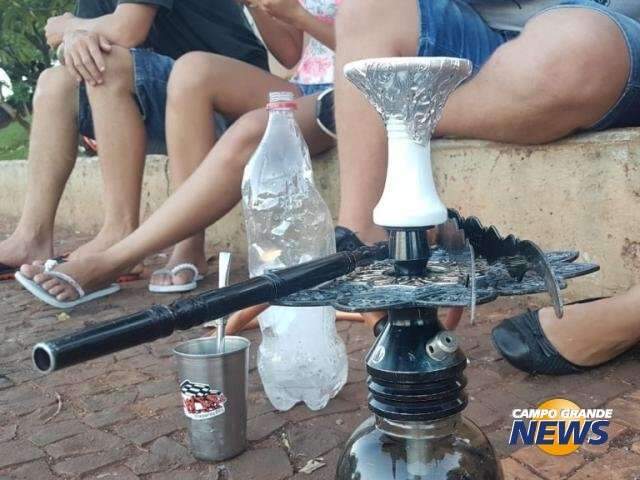 Mesmo sem prazo, prefeito diz que proibi&ccedil;&atilde;o do narguil&eacute; ser&aacute; regulamentada