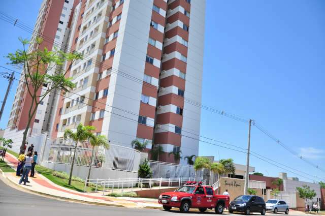 Menino que morreu ap&oacute;s cair do 13&ordm; andar de edif&iacute;cio tinha 10 anos