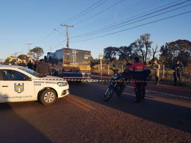 Ciclista de 75 anos morre atropelado por carro-forte nas Moreninhas