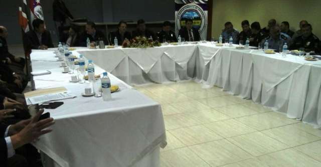 Paraguaios e brasileiros est&atilde;o reunidos para discutir viol&ecirc;ncia em Pedro Juan