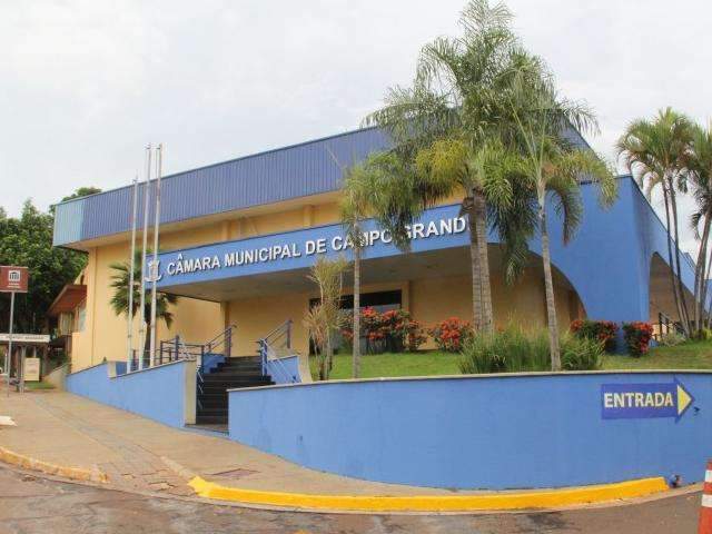 C&acirc;mara pro&iacute;be 25 vereadores candidatos de pedir voto l&aacute; dentro