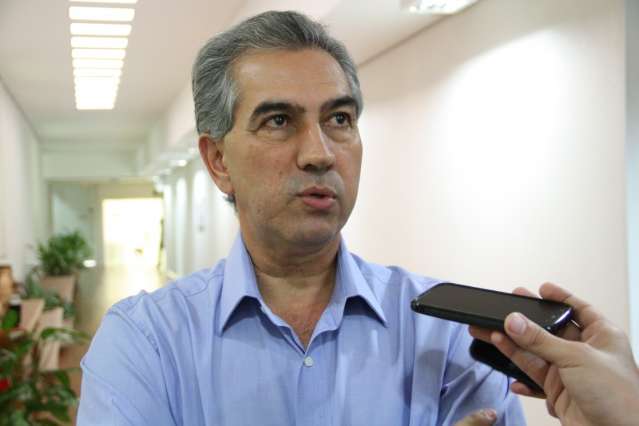 &quot;Sa&uacute;de &eacute; disparado o maior problema do Estado&quot;, critica Reinaldo